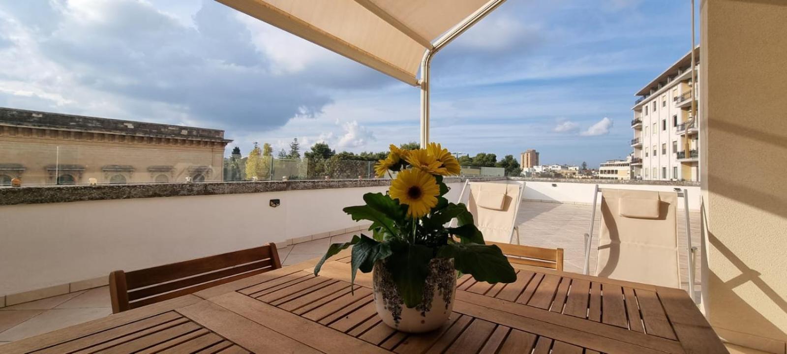 The Golden Hour, Luxury Apartment With A Panoramic View 莱切 外观 照片