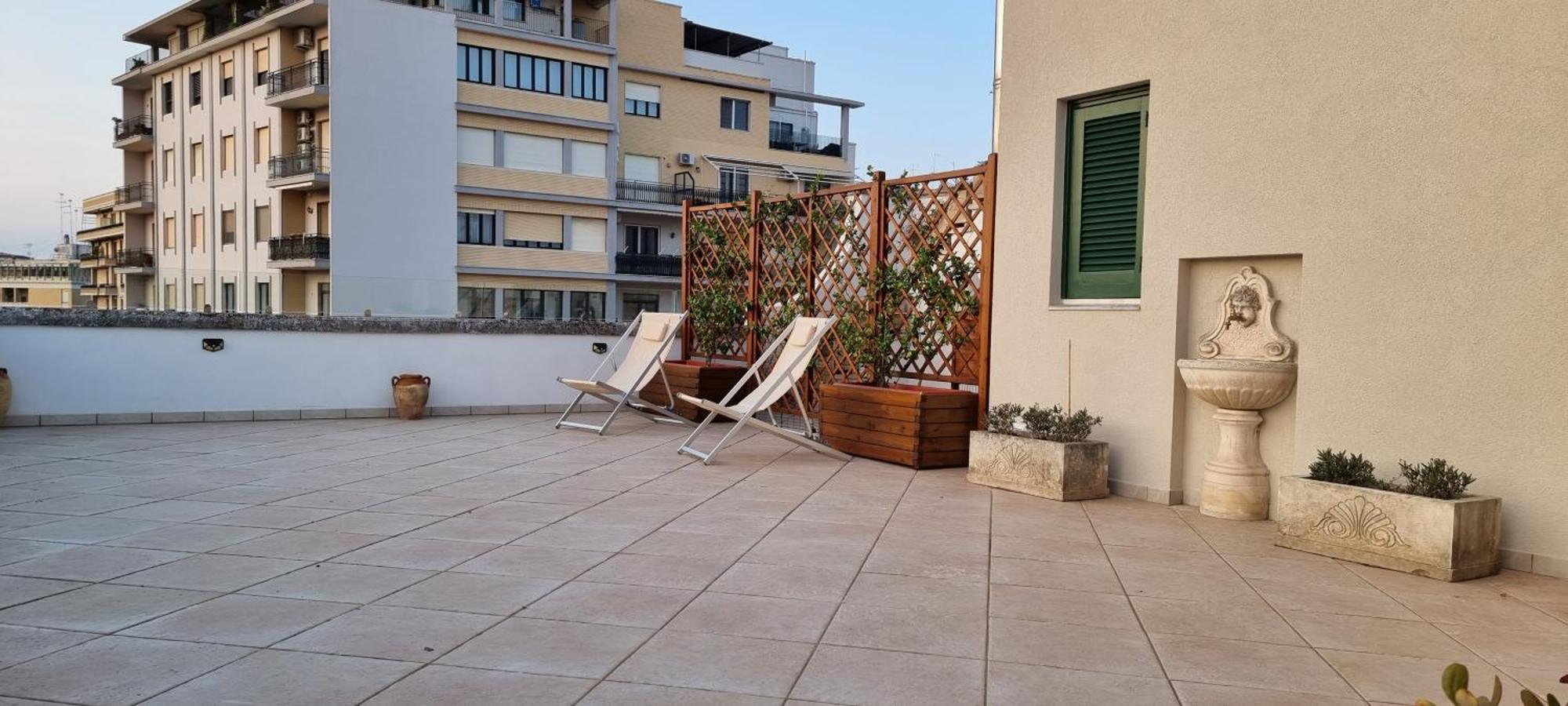 The Golden Hour, Luxury Apartment With A Panoramic View 莱切 外观 照片