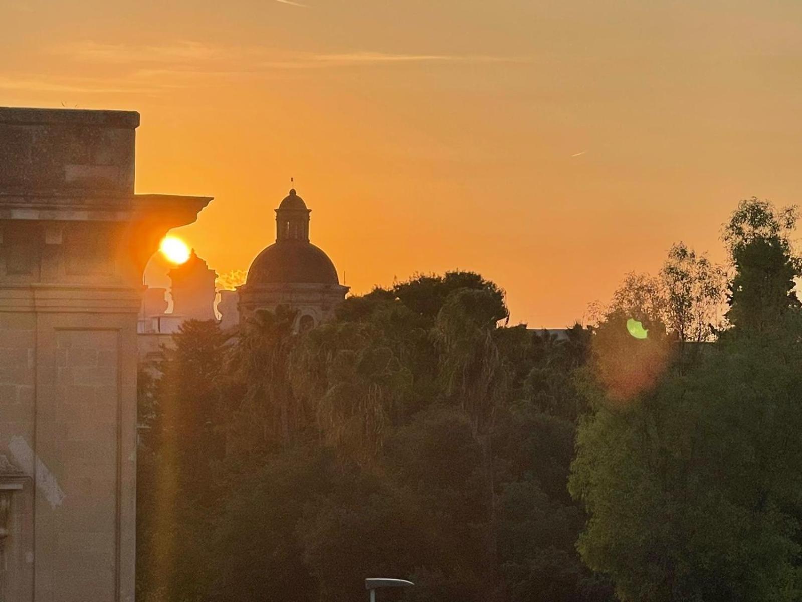 The Golden Hour, Luxury Apartment With A Panoramic View 莱切 外观 照片